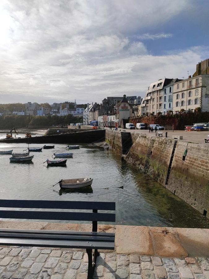 Maison De Pecheur Port De Plaisance Treboul Douarnenez Exterior photo